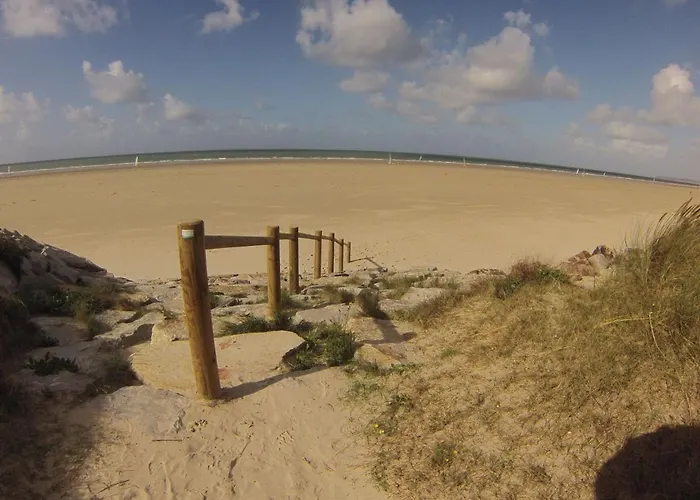 Robinson-villa Mit Meerblick- 50m Vom Entfernt By Interhome Nyaraló Denneville